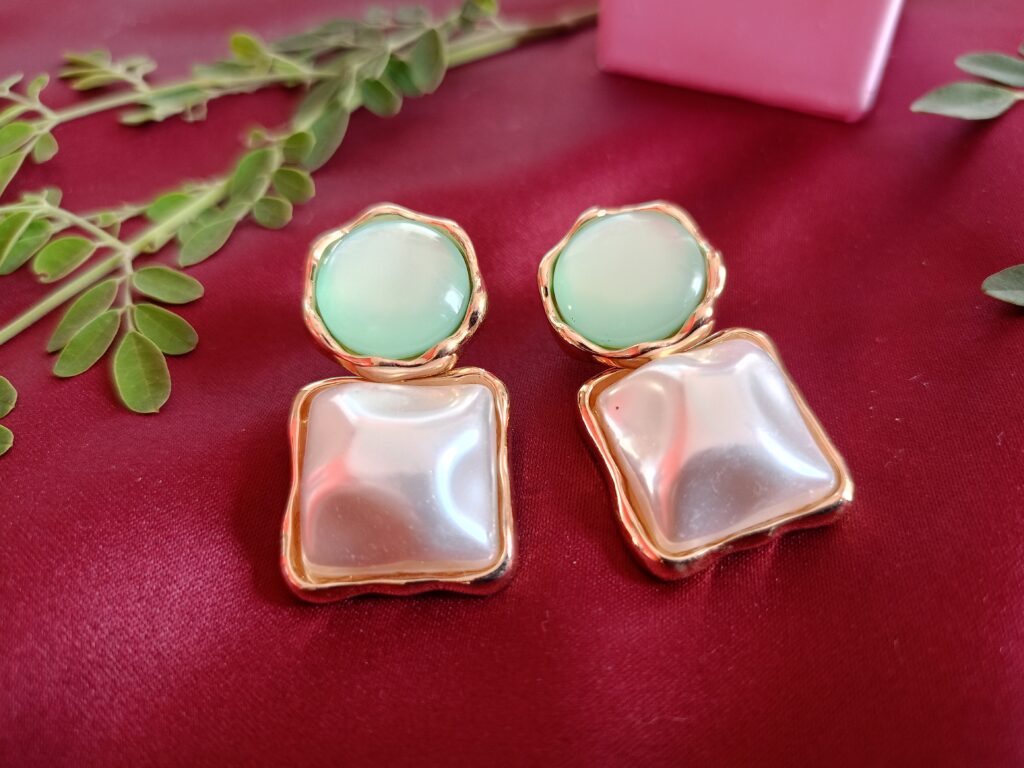 Korean Pearl Anti Tarnished Earings For Girls & Women
