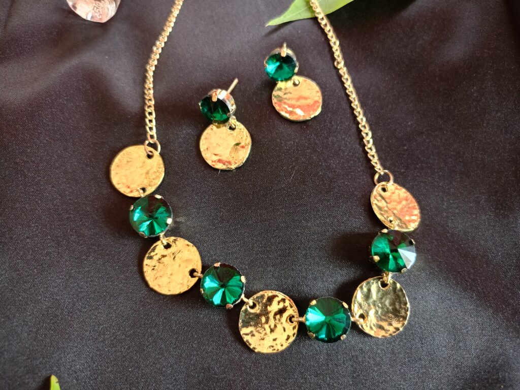 PREMIUM EMERALD GOLD COIN NECKLACE & EARRING S SET FOR WOMEN